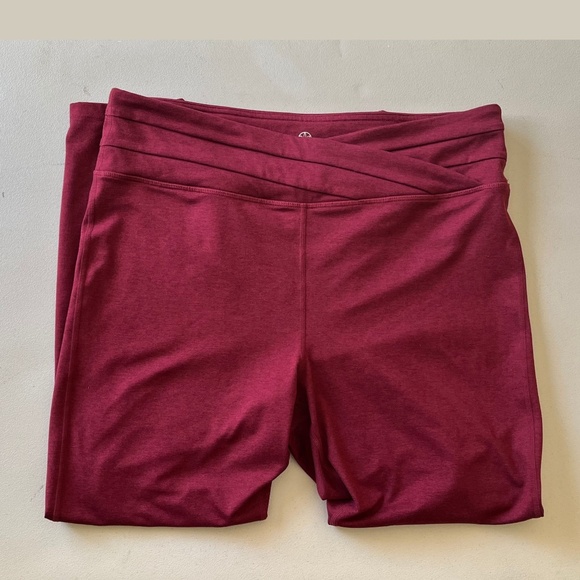 EUC Gaiam yoga pants size XL wine red - Picture 2 of 14